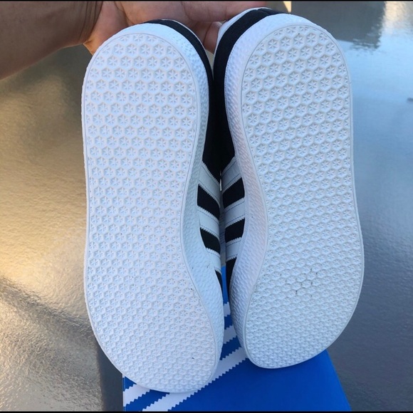 🆕Boy Big Boys Adidas Gazelle Casual Shoes - Picture 4 of 4